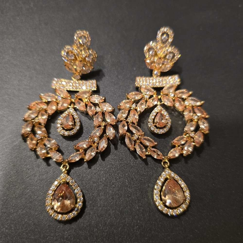 Elegant Gold and Champagne Color Earrings.